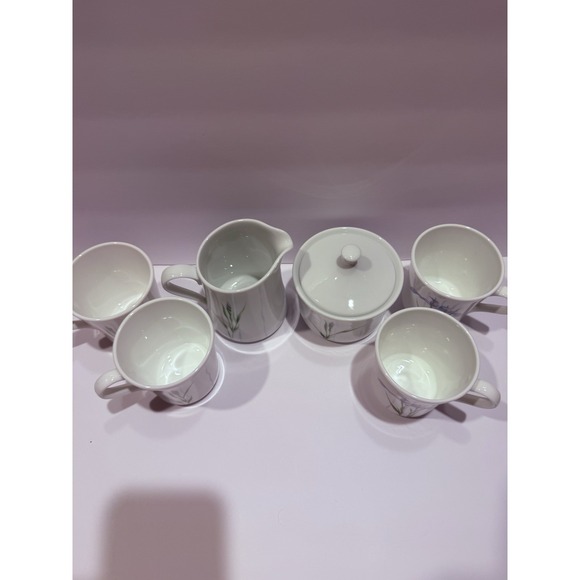 Corning Meadow Iris Creamer Sugar Set 8 Mugs Vintage USA - Picture 3 of 9